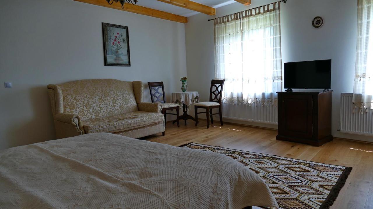 Pensiunea Valea Muntelui Birsana Екстер'єр фото